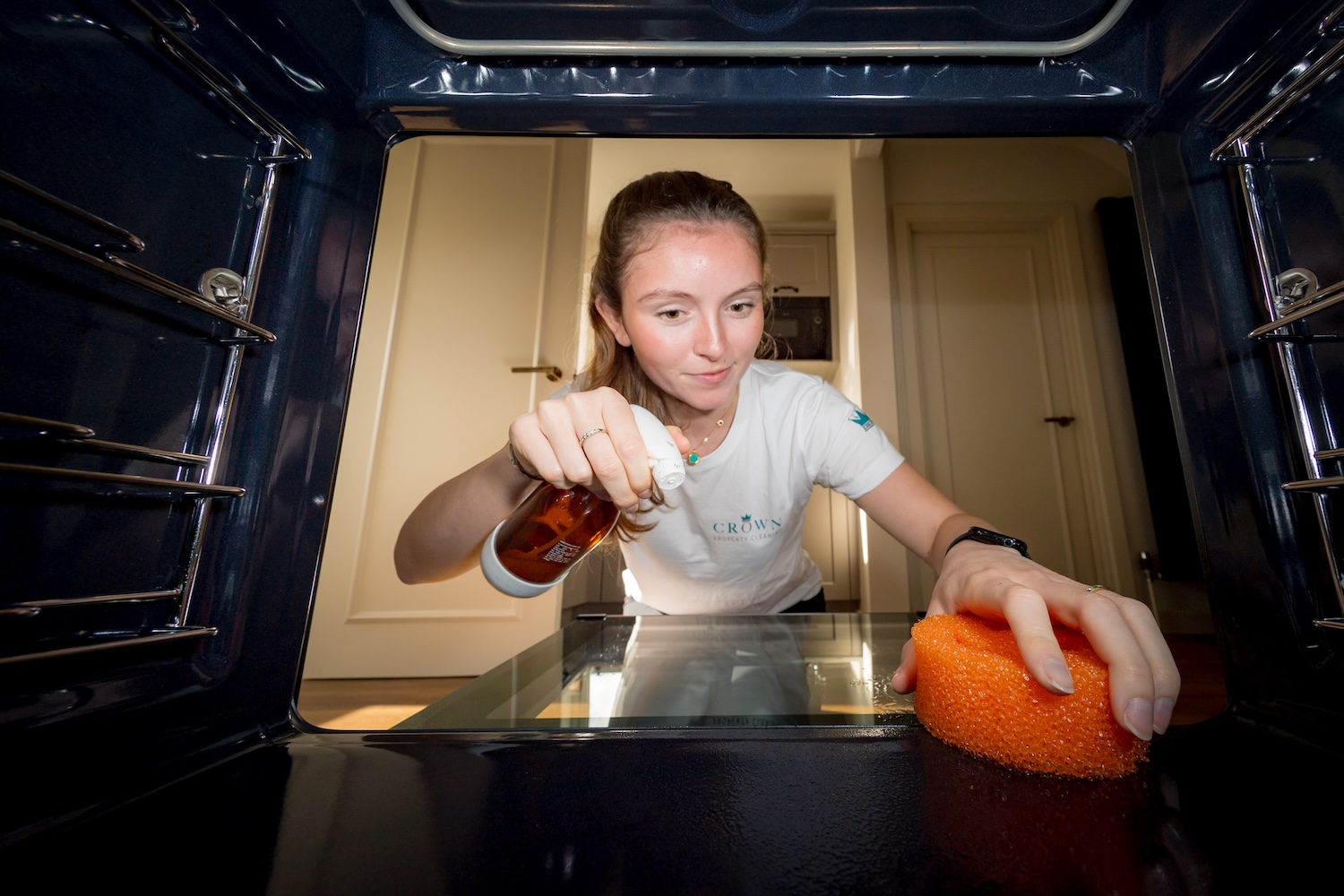 Crown Property Cleaning Oven Cleaning
